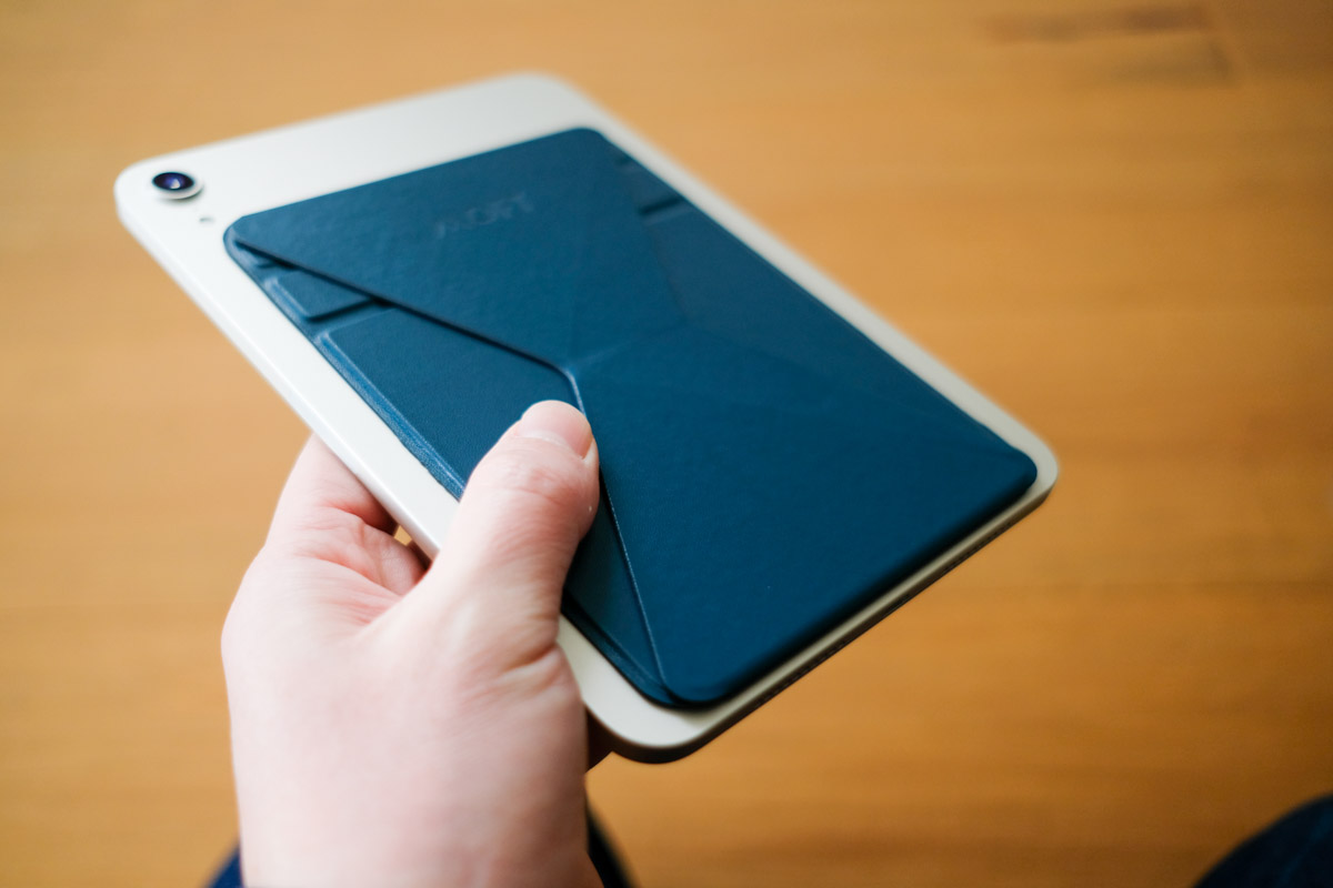 iPad mini6専用 MOFT Xを貼ったiPad mini の背面