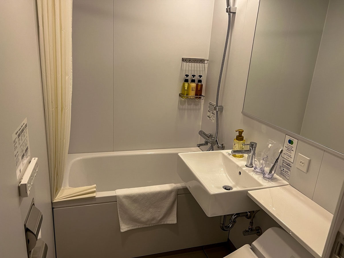 ホテル・アンドルームス京都七条浴室写真